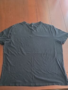 GAP Men's Classic V-Neck T-Shirt - Black Size XL